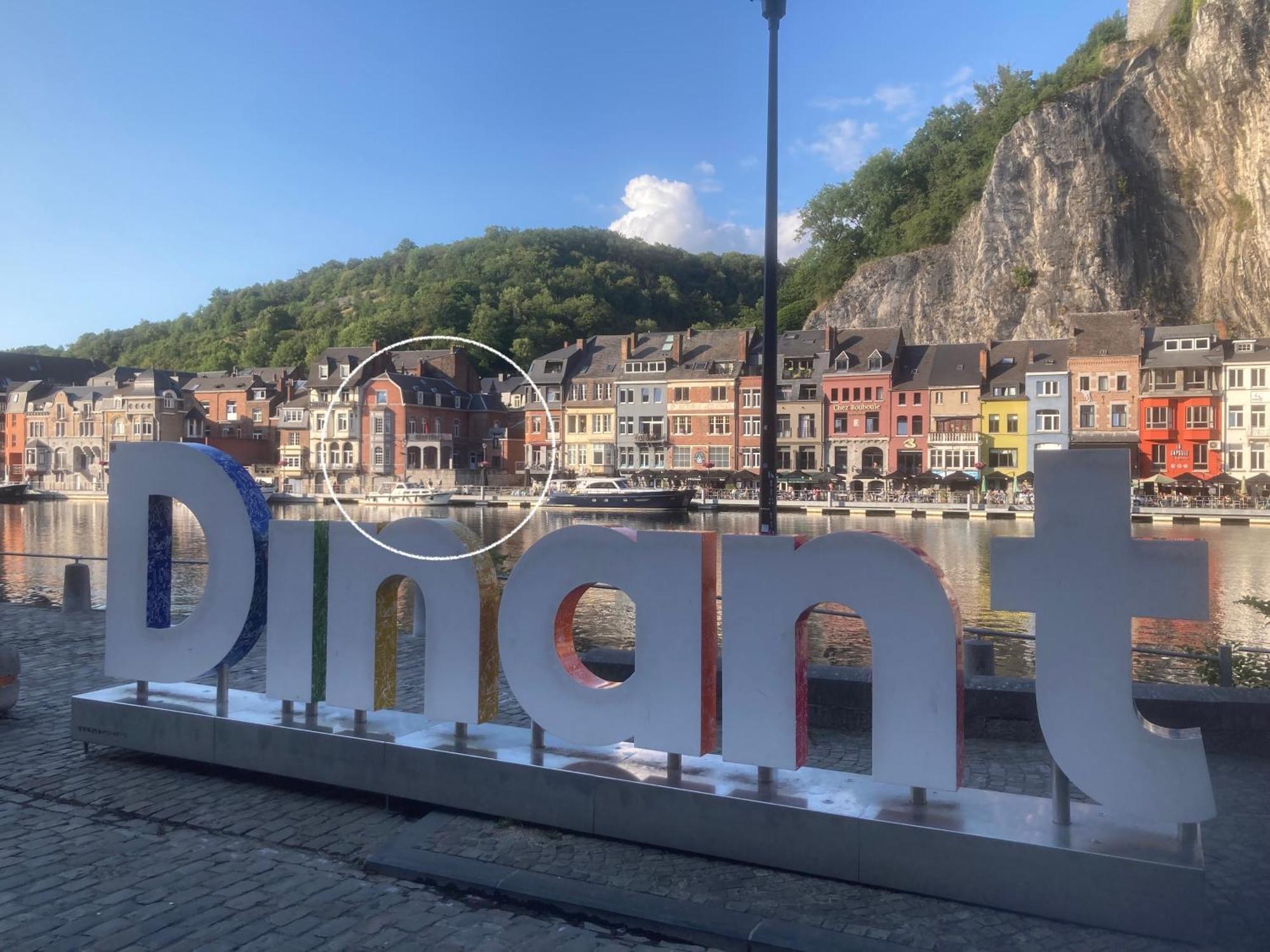 Bed and Breakfast Les Terrasses De Sax Dinant Exterior foto